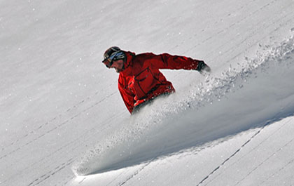 Mayrhofen skiing snowboarding